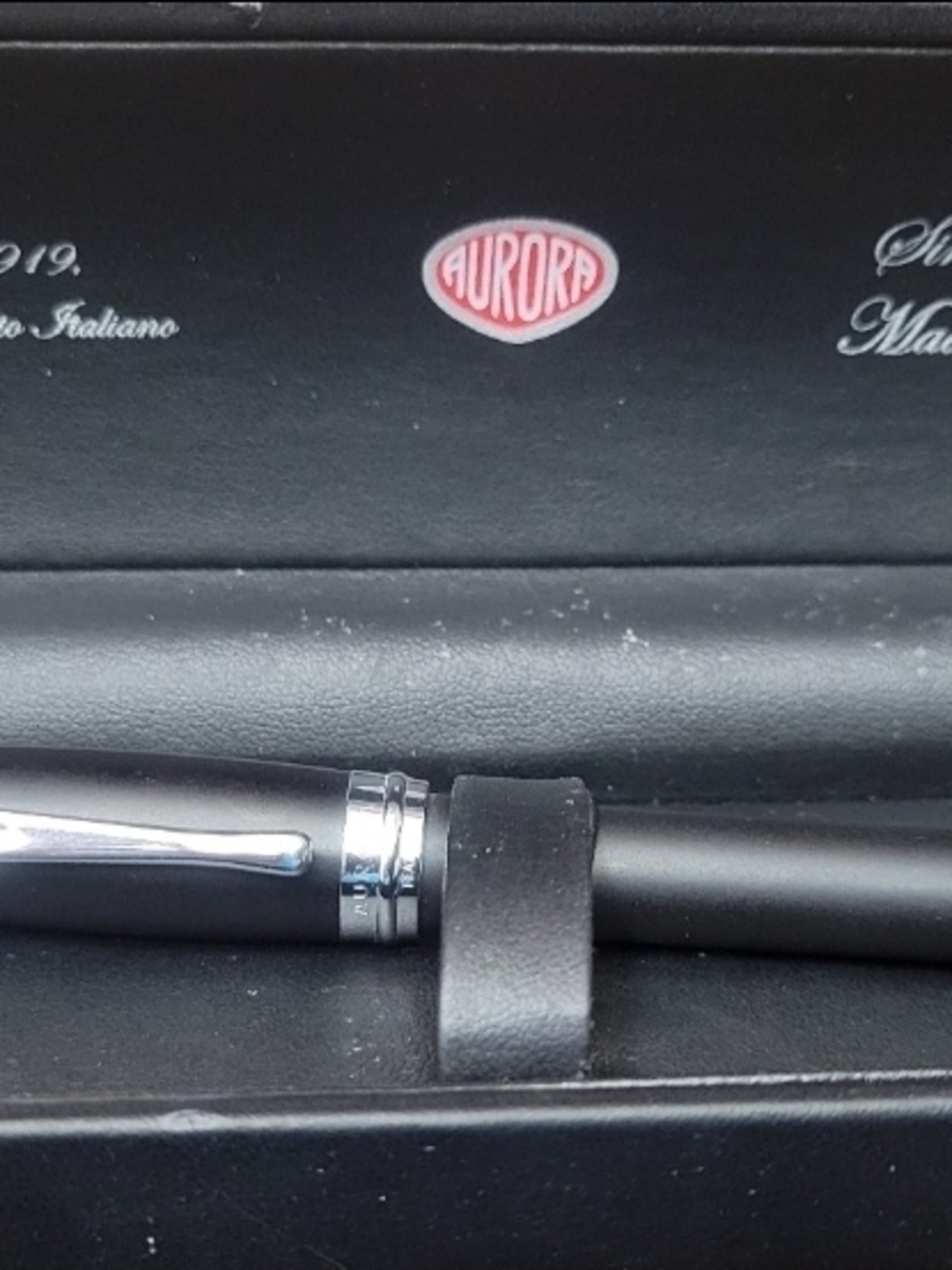 Aurora Ipsilon Black Satin Pen With case, box, and Information card Like New